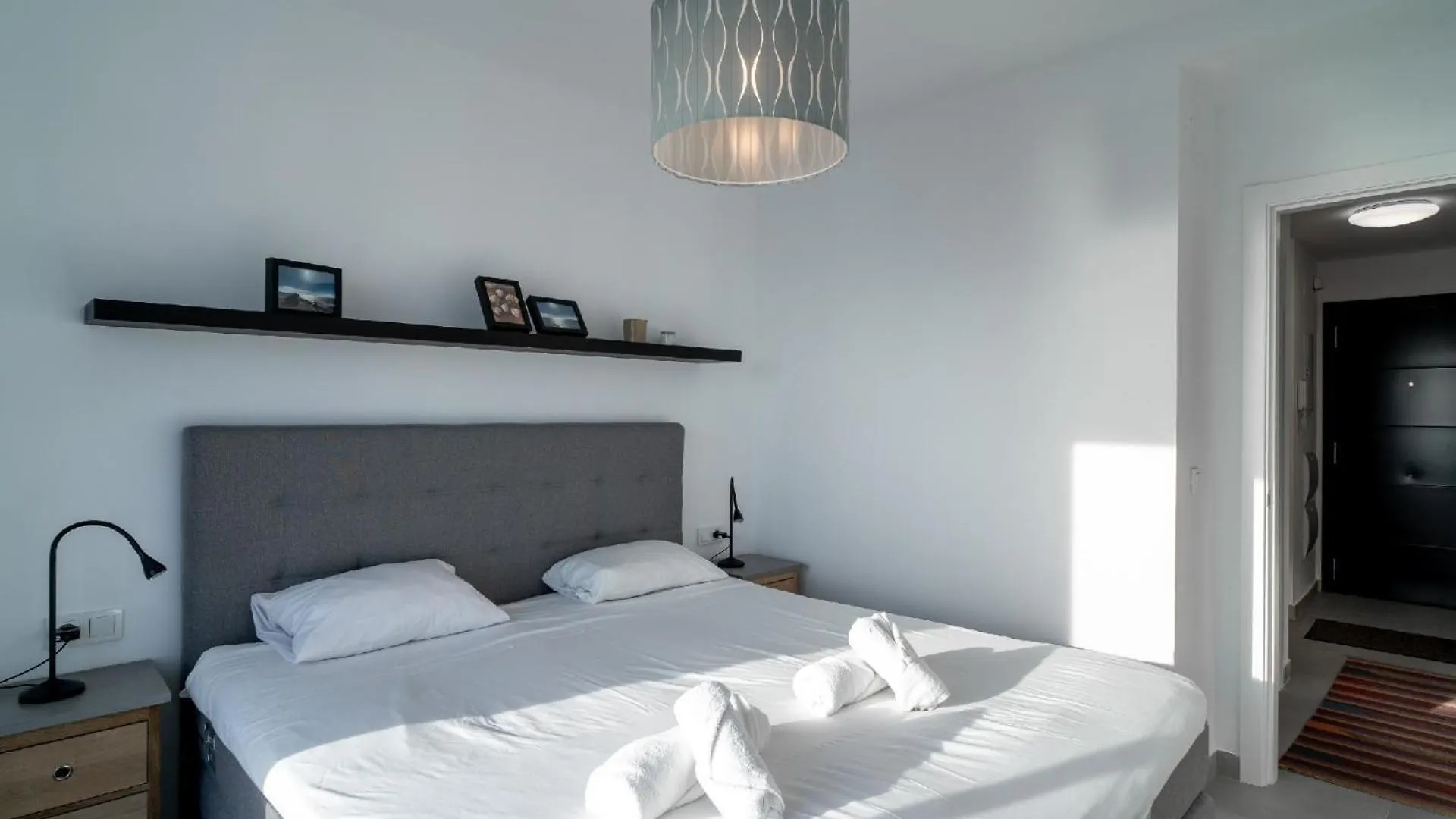 Apartment Ferienwohnung Fuer 6 Personen Ca 120 Qm In Nerja, Andalusien Costa Del Sol