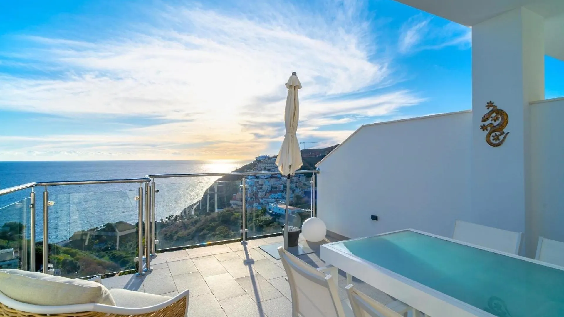 Apartment Ferienwohnung Fuer 6 Personen Ca 120 Qm In Nerja, Andalusien Costa Del Sol