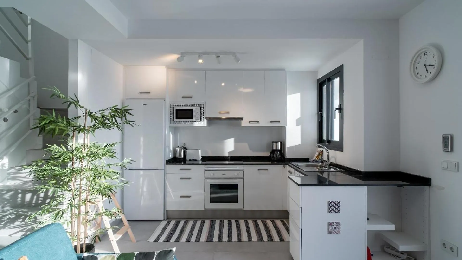 Ferienwohnung Fuer 6 Personen Ca 120 Qm In Nerja, Andalusien Costa Del Sol Apartment Nerja